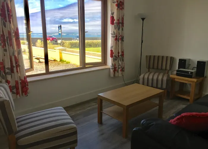 Homestay Seafield House